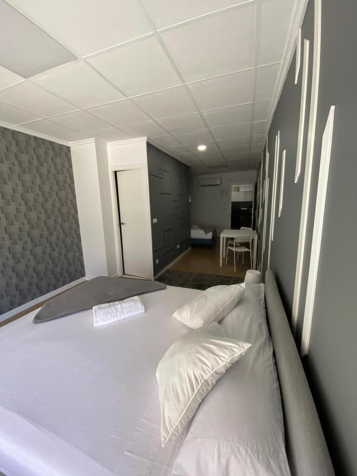 Optimus Comfort Валенсія Екстер'єр фото