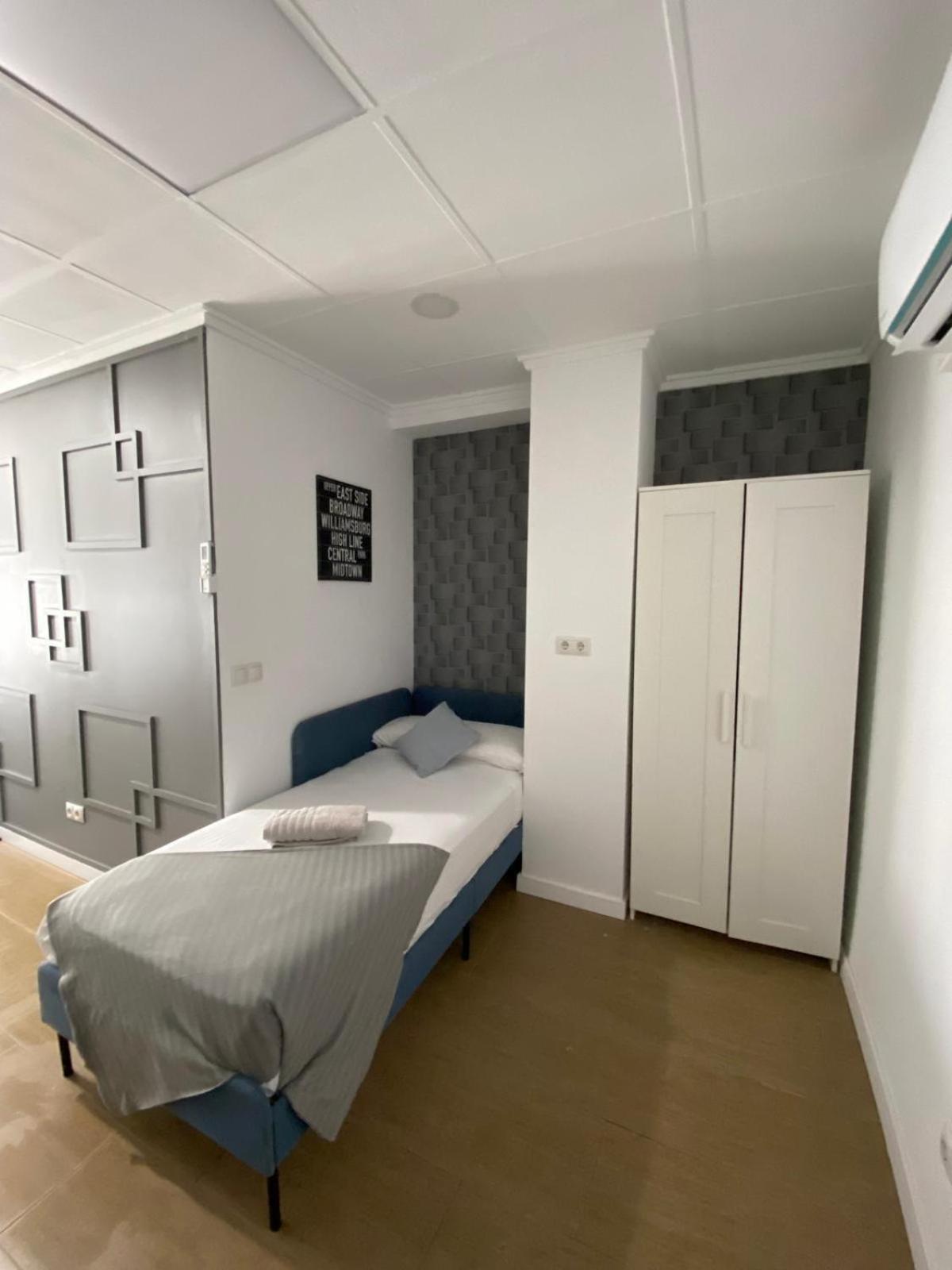 Optimus Comfort Валенсія Екстер'єр фото