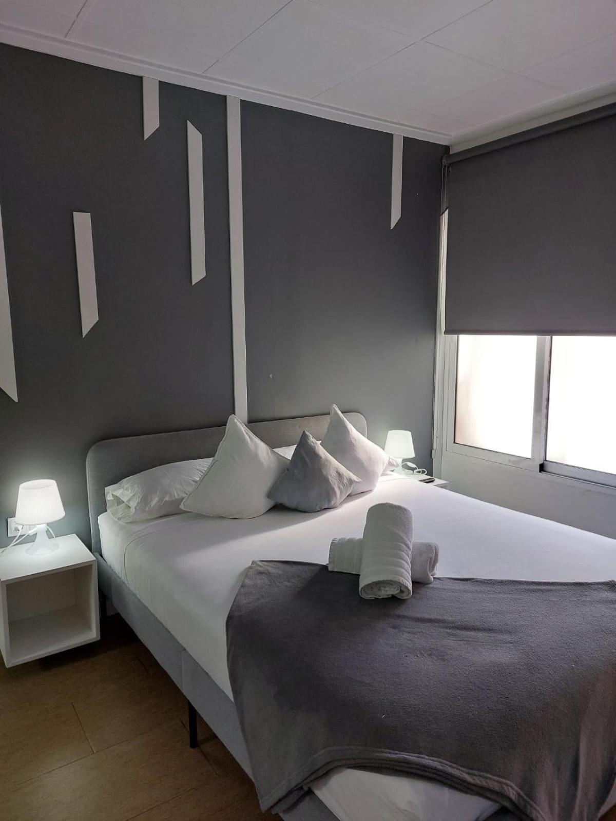 Optimus Comfort Валенсія Екстер'єр фото
